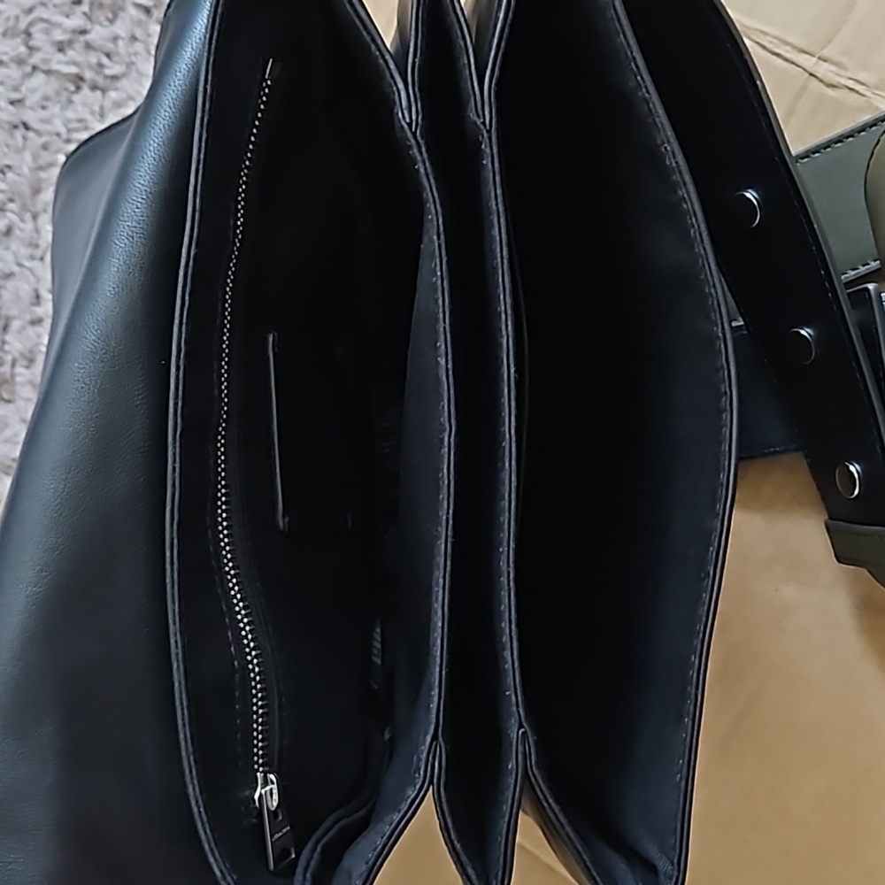 Allsaints black leather zep leather box bag-READ - Picture 9 of 13